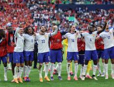 开云APP-法国队鏖战德国队，张本智和刷新纪录