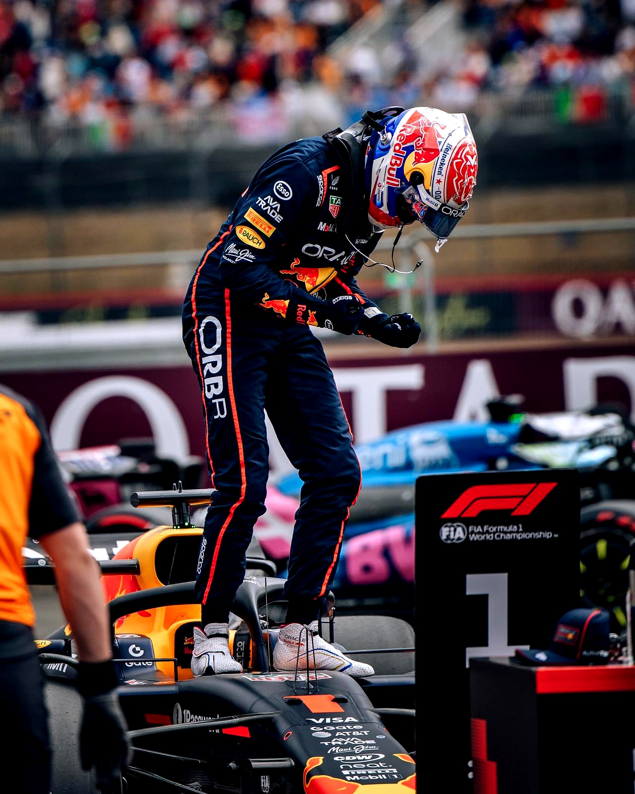 开云体育下载-红牛车队碾压阿斯顿马丁,佩雷兹状态火热