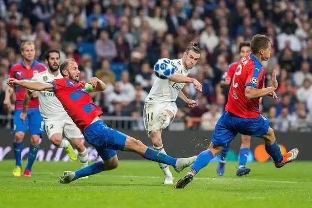 开云体育中国-拉齐奥遭遇惨败,欧冠席位悬了