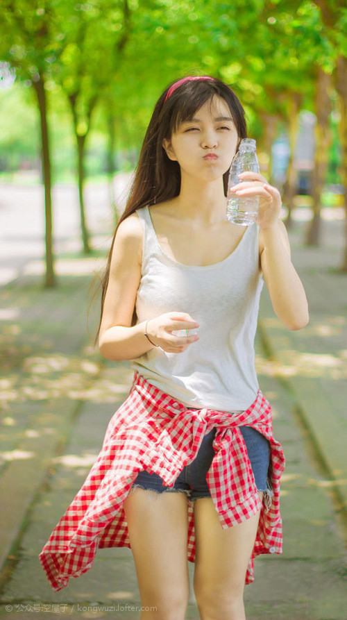 开云体育官网-塞内加尔新王登基！皮克以一敌百，非洲雄狮撕碎蓝鹰神话